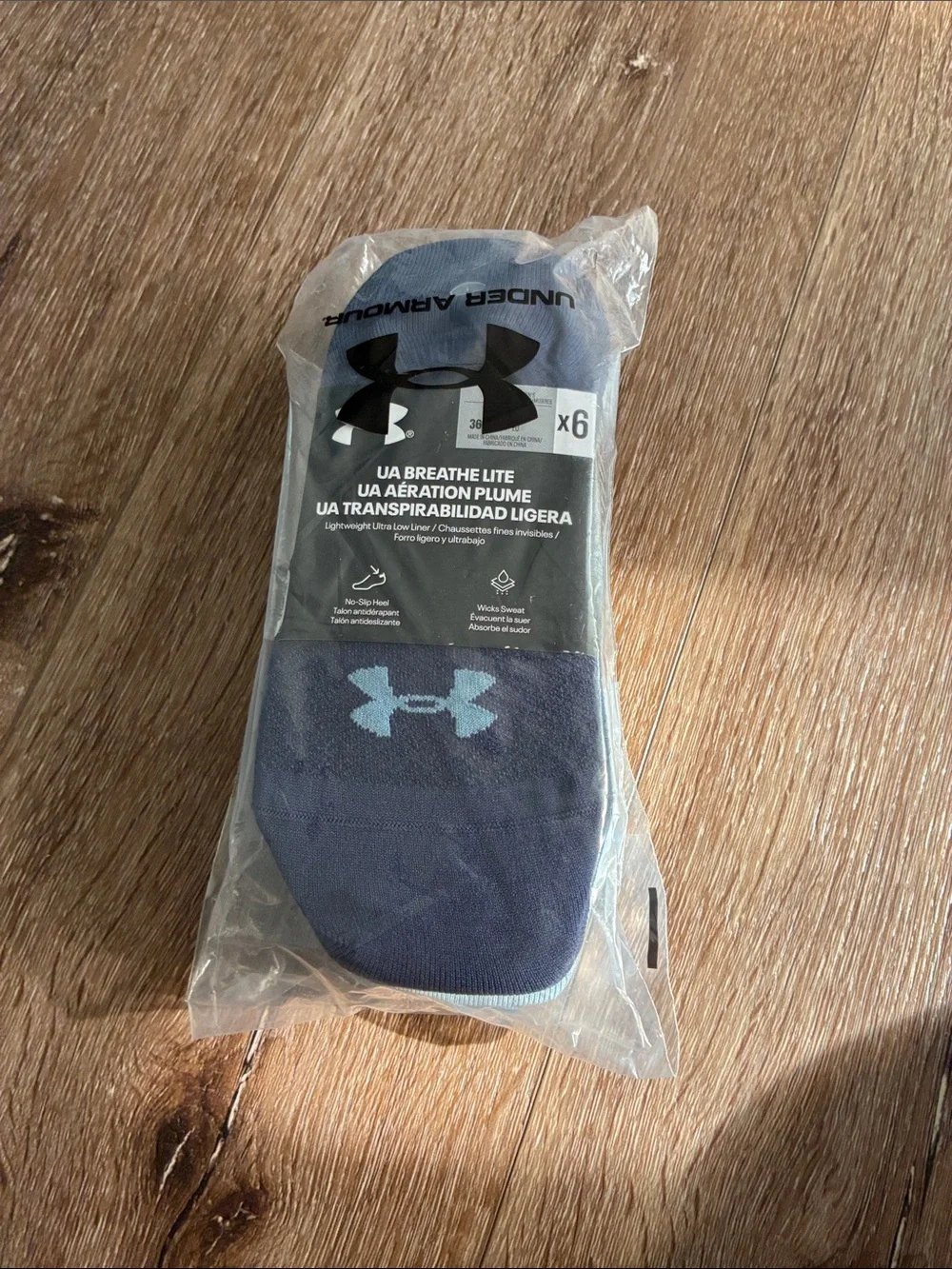 Under Armour Women’s Breathe Lite No-Show Liner Socks Sz M (6-10). New!